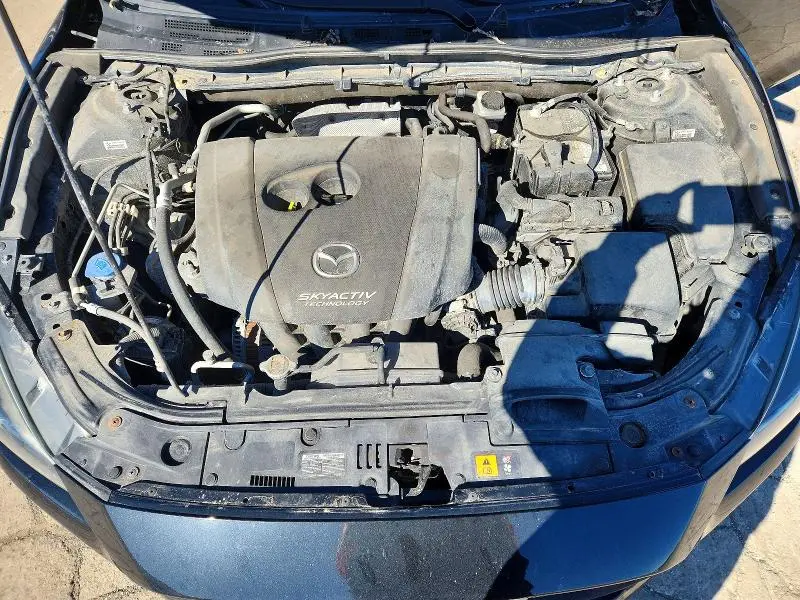 2017 MAZDA 3 TOURING  