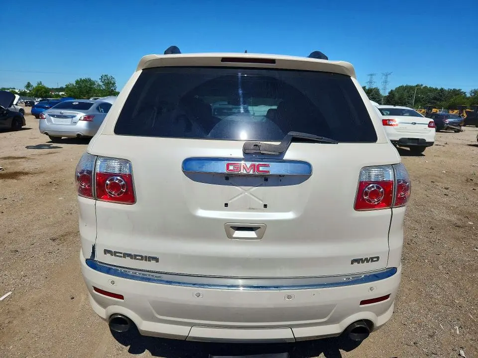 2012 GMC ACADIA DENALI  
