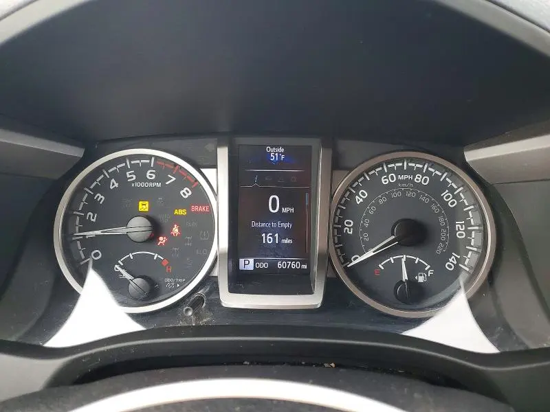 2021 TOYOTA TACOMA SR5 V6  