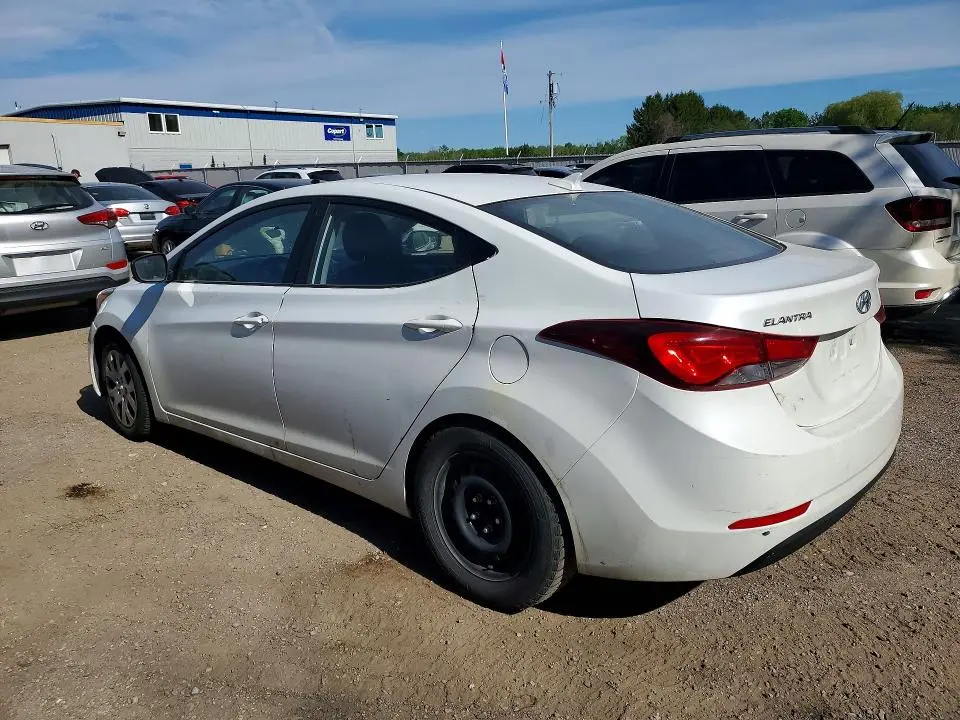 2015 HYUNDAI ELANTRA SE  