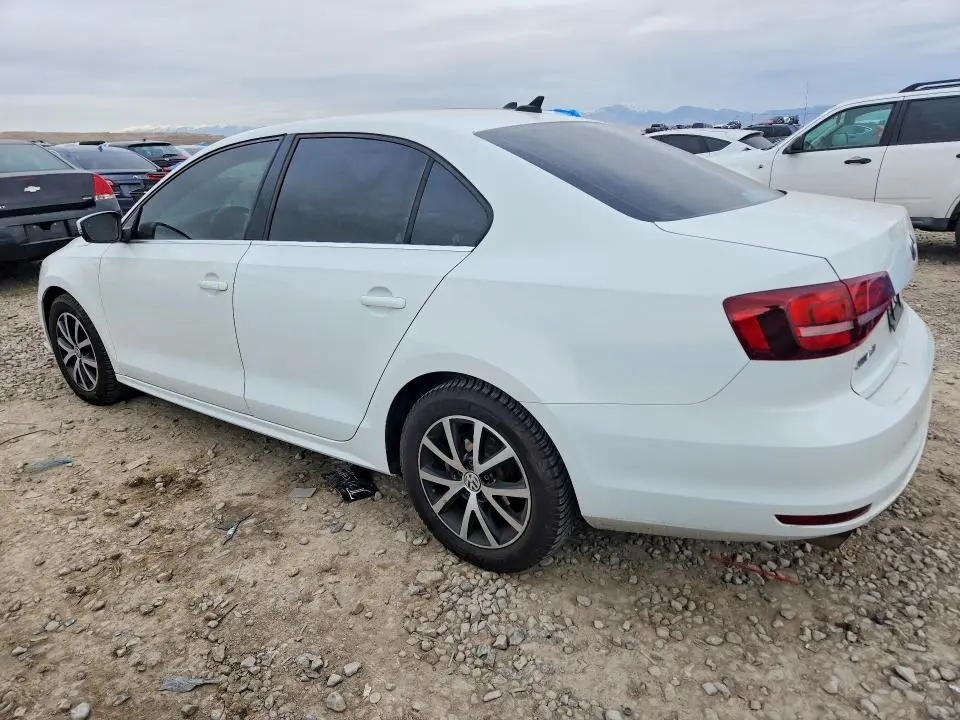 2017 VOLKSWAGEN JETTA SE  