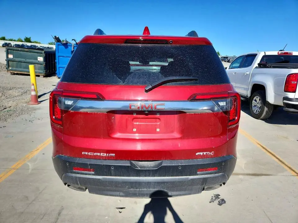 2021 GMC ACADIA AT4  