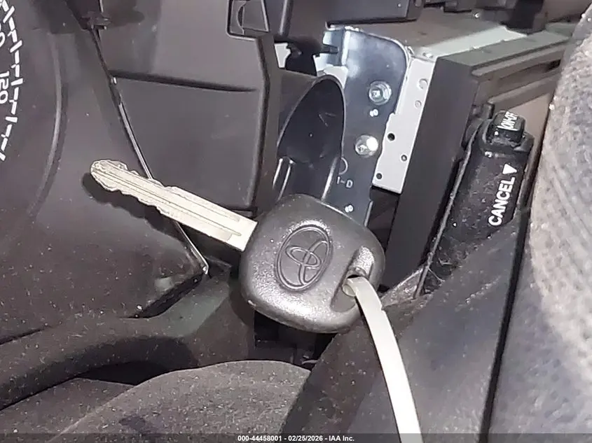 2019 TOYOTA TACOMA SR