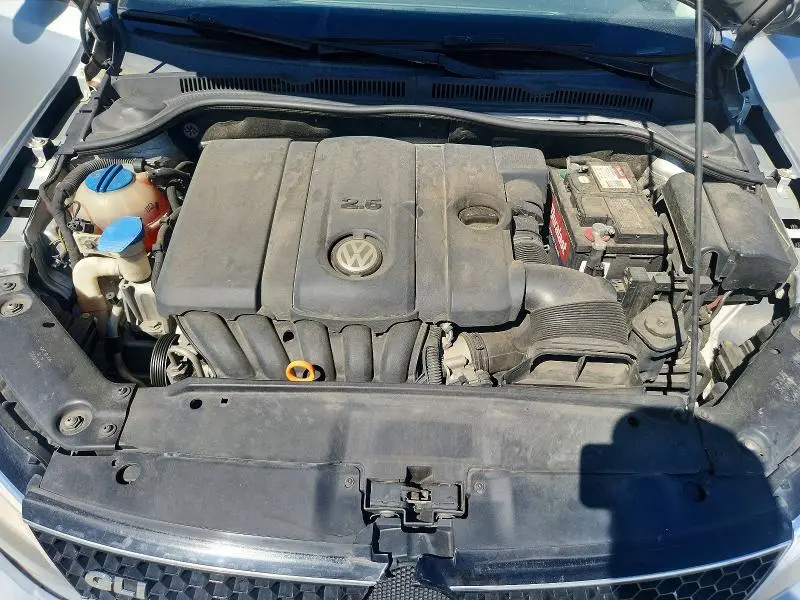 2011 VOLKSWAGEN JETTA SEL  