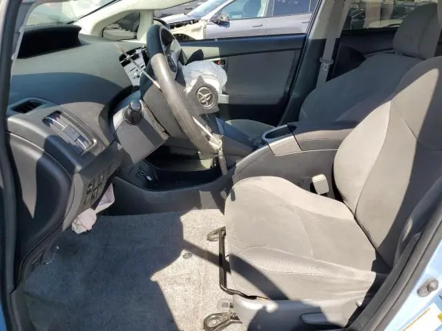 2013 TOYOTA PRIUS PLUG-IN   