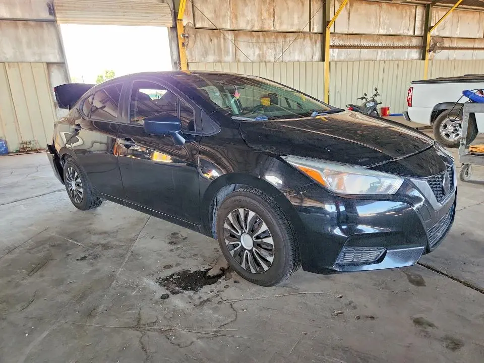 2021 NISSAN VERSA S  
