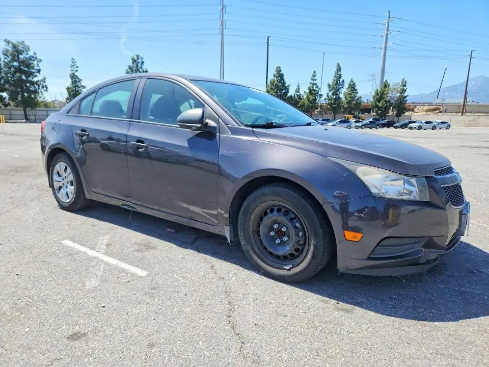 2014 CHEVROLET CRUZE LS  