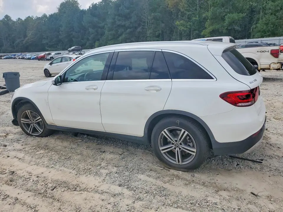 2020 MERCEDES-BENZ GLC 300  