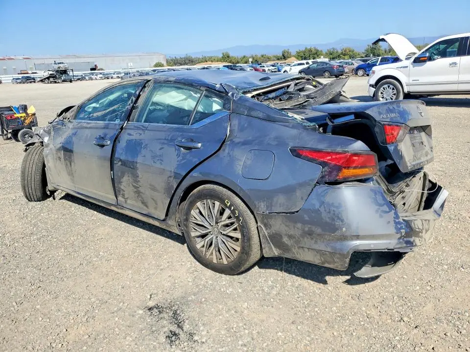 2026 NISSAN ALTIMA SV  