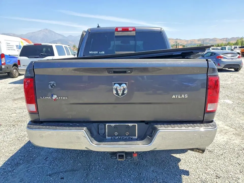 2017 RAM 1500 SLT  