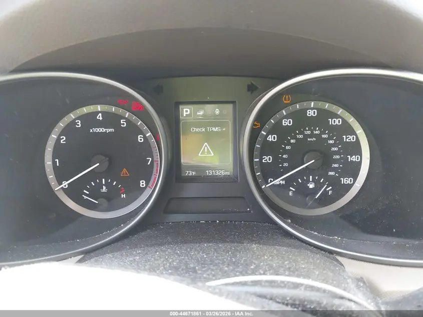 2017 HYUNDAI SANTA FE SE
