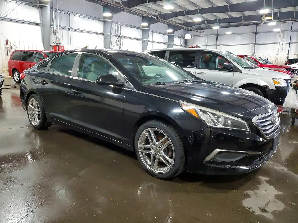 2016 HYUNDAI SONATA SE  