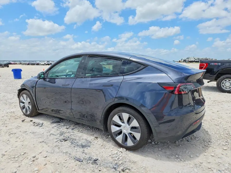 2024 TESLA MODEL Y   