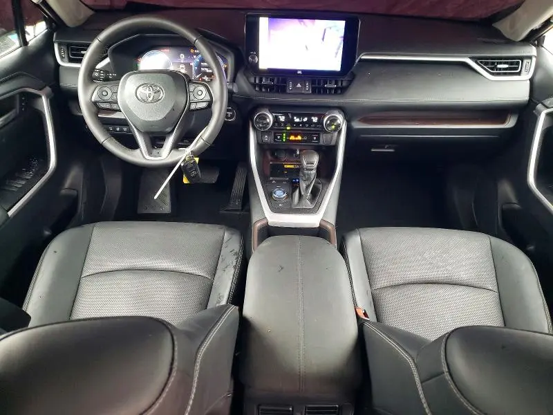 2025 TOYOTA RAV4 LIMITED  