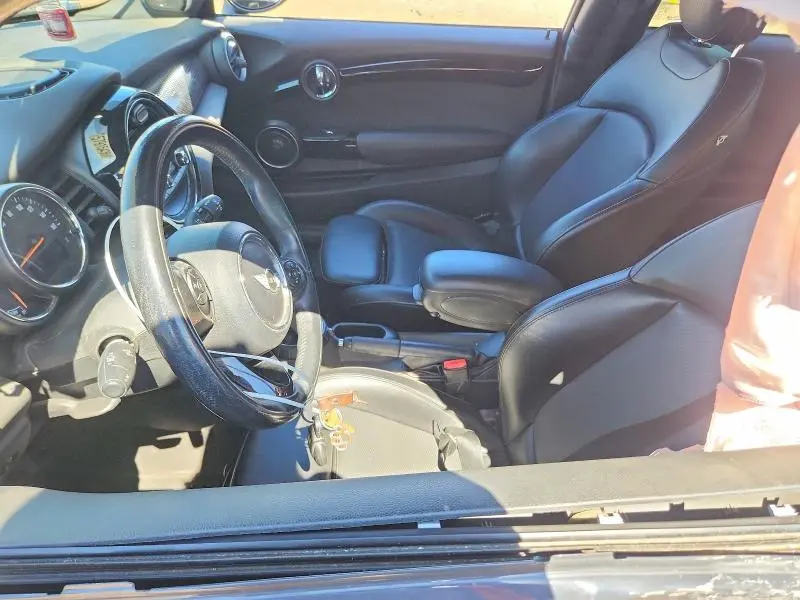 2015 MINI COOPER S  