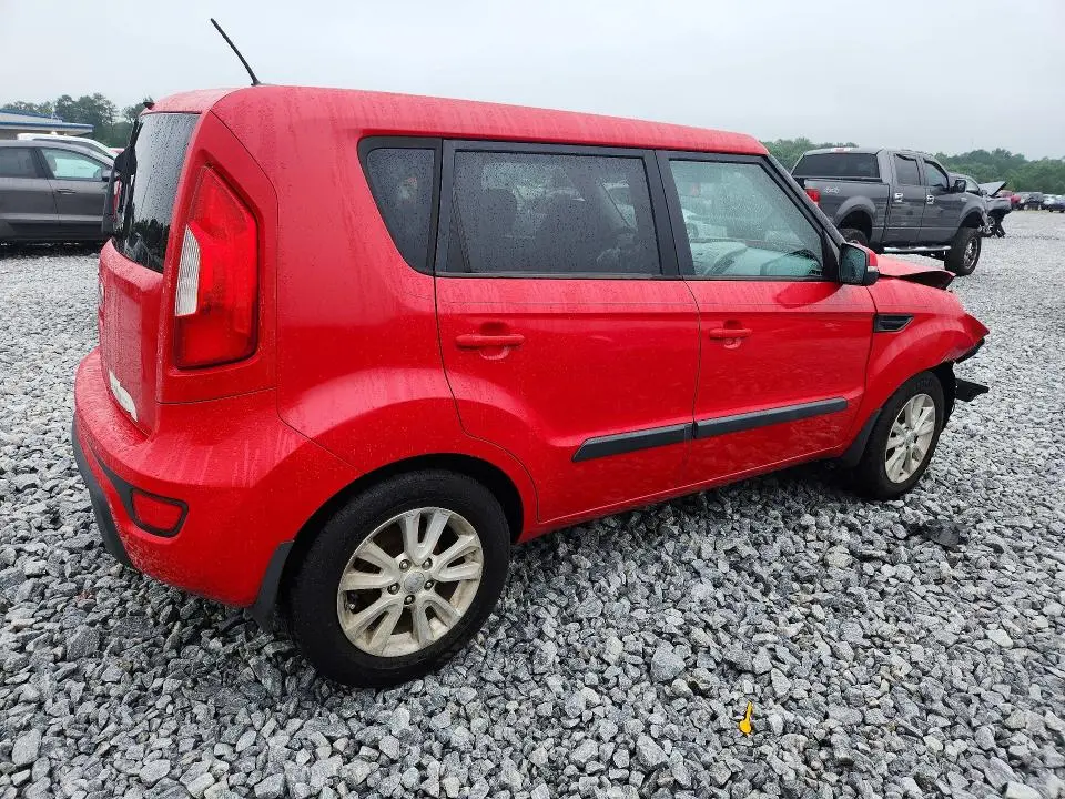 2013 KIA SOUL +  