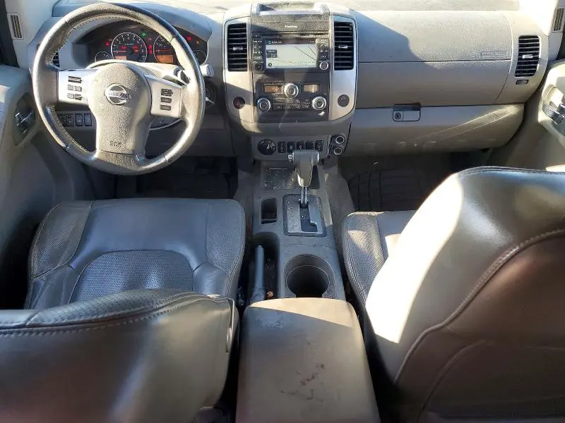 2014 NISSAN FRONTIER SL  