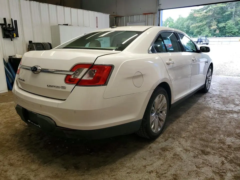 2012 FORD TAURUS LIMITED  