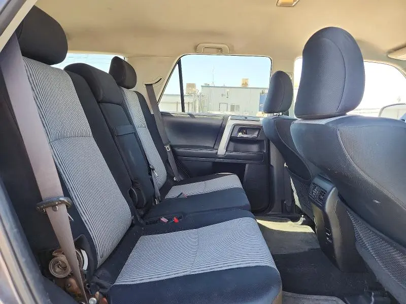 2015 TOYOTA 4RUNNER SR5  
