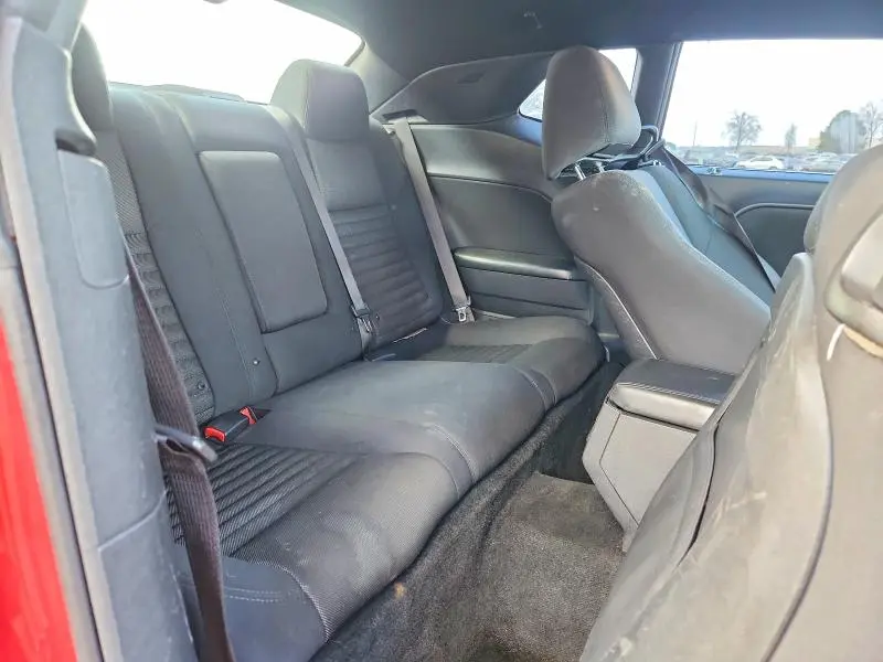 2013 DODGE CHALLENGER SXT  