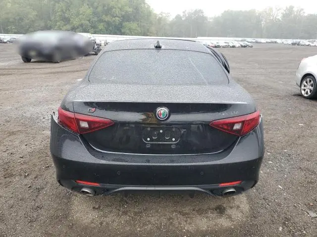 2018 ALFA ROMEO GIULIA TI Q4  