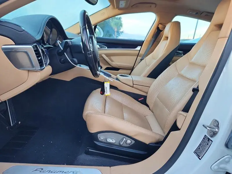 2015 PORSCHE PANAMERA 2  