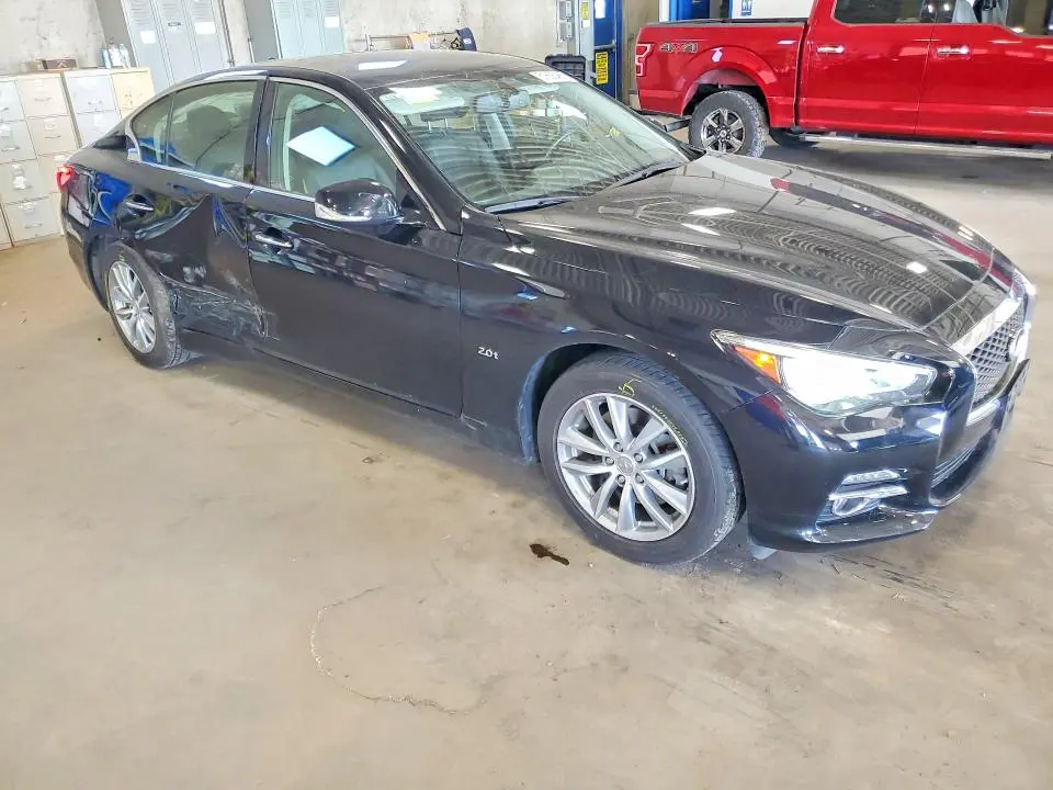 2016 INFINITI Q50 2.0T  