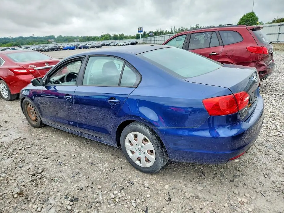 2012 VOLKSWAGEN JETTA SE  