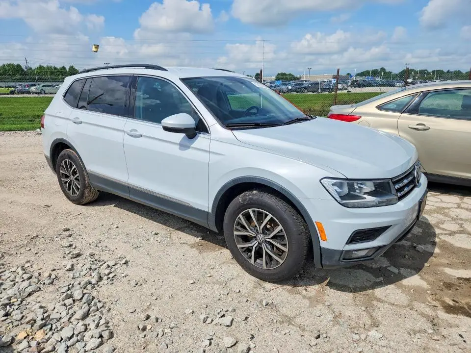 2018 VOLKSWAGEN TIGUAN SE  
