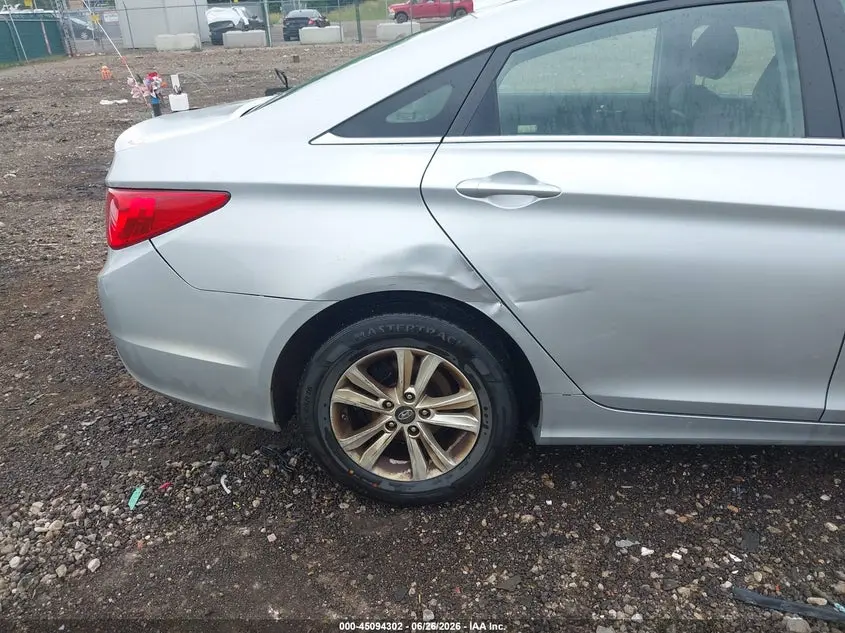 2012 HYUNDAI SONATA GLS