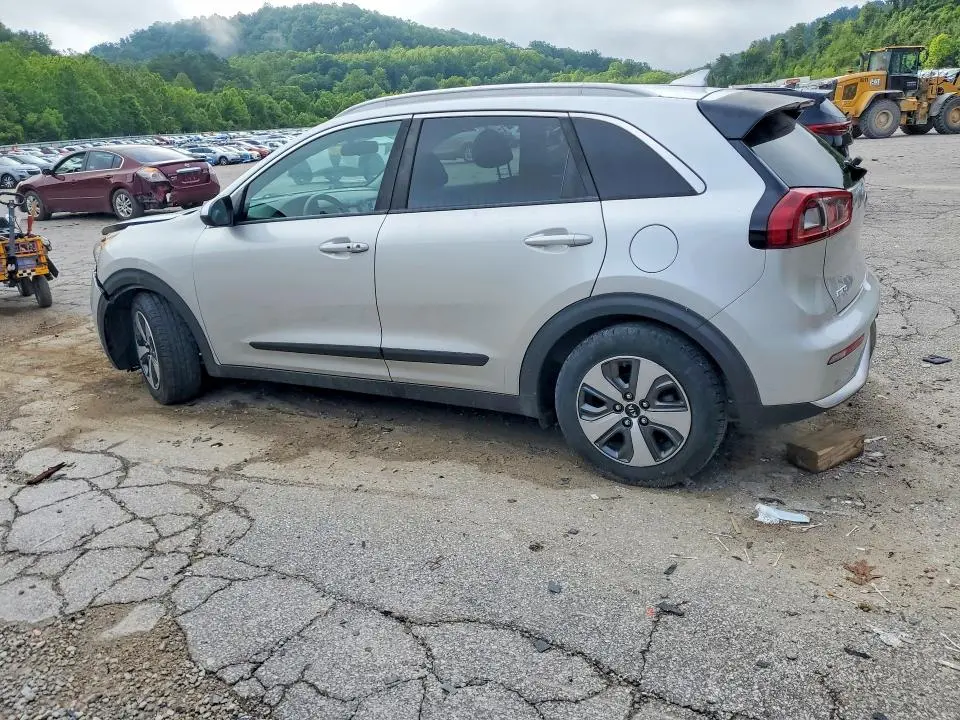2017 KIA NIRO LX  