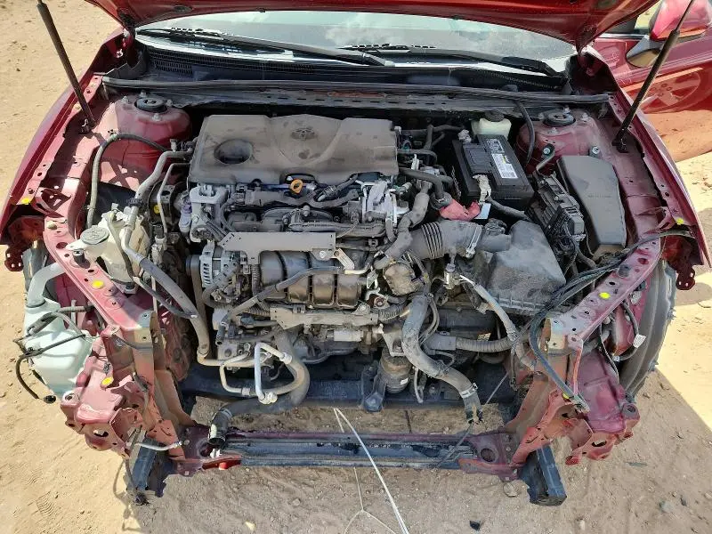 2018 TOYOTA CAMRY SE  