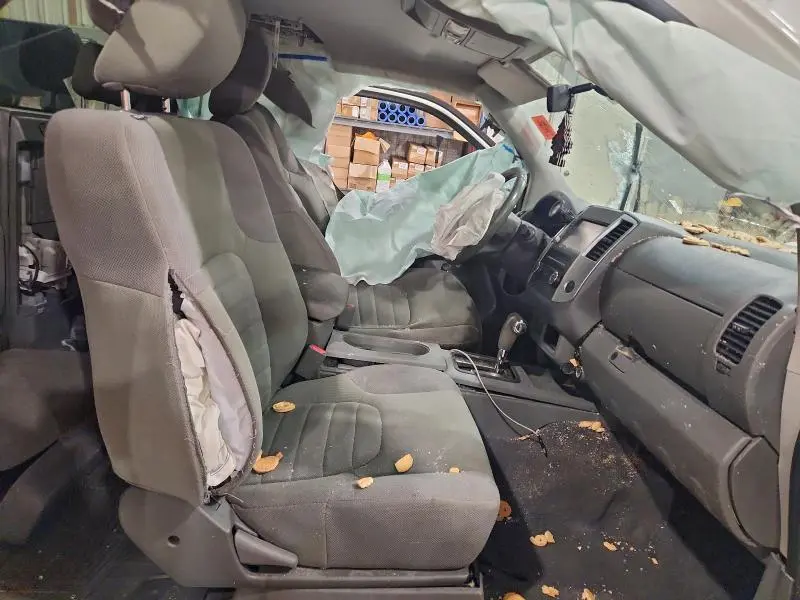 2019 NISSAN FRONTIER S  