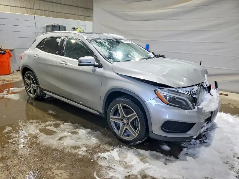 2015 MERCEDES-BENZ GLA 250 4MATIC  