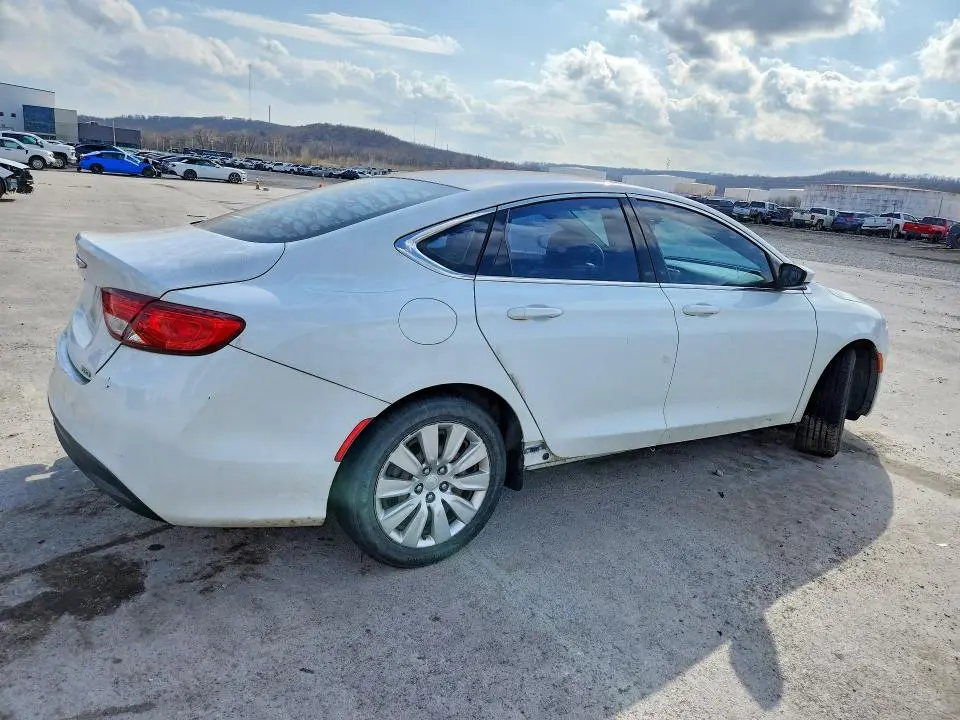 2016 CHRYSLER 200   