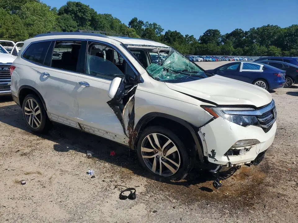 2018 HONDA PILOT TOURING  
