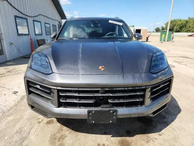 2025 PORSCHE CAYENNE   