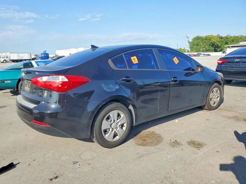 2015 KIA FORTE LX  