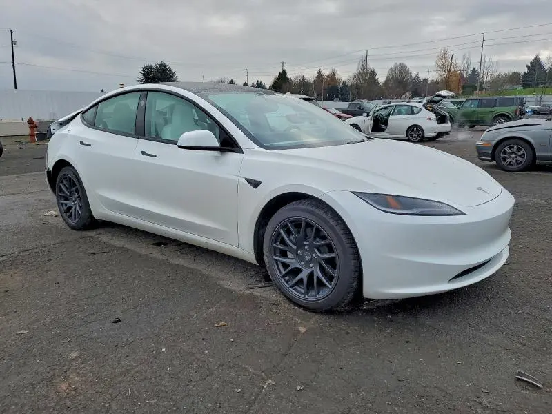 2024 TESLA MODEL 3   