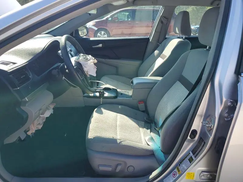 2014 TOYOTA CAMRY LE  