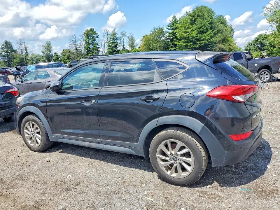 2018 HYUNDAI TUCSON SE  