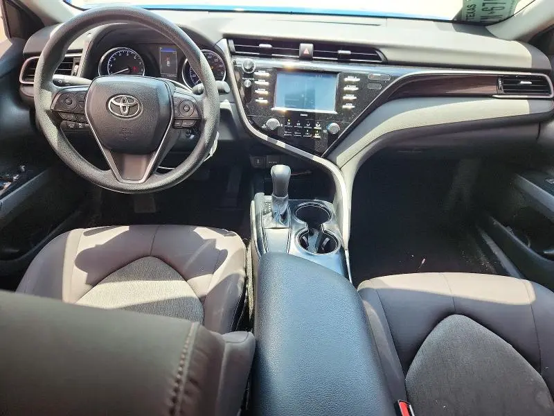 2020 TOYOTA CAMRY LE  