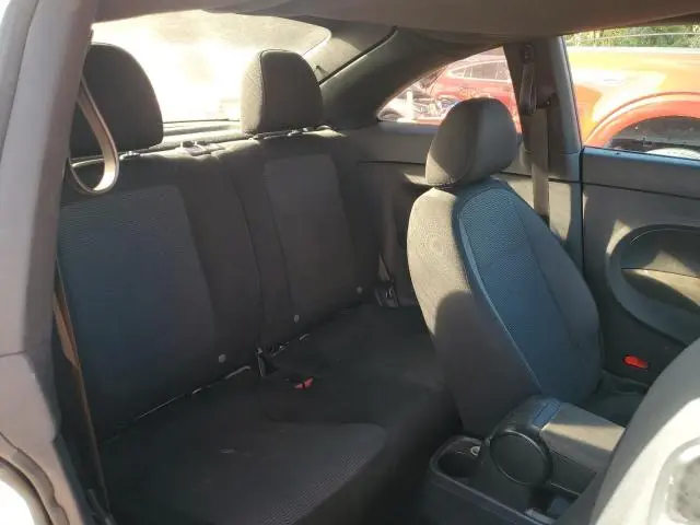 2014 VOLKSWAGEN BEETLE   