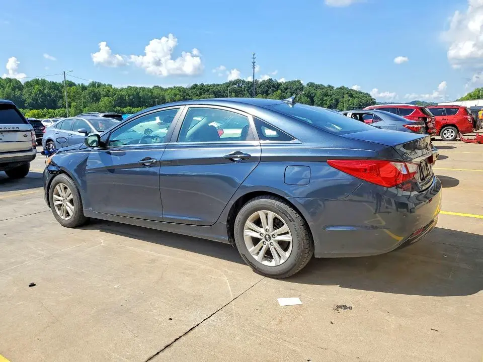 2011 HYUNDAI SONATA GLS  