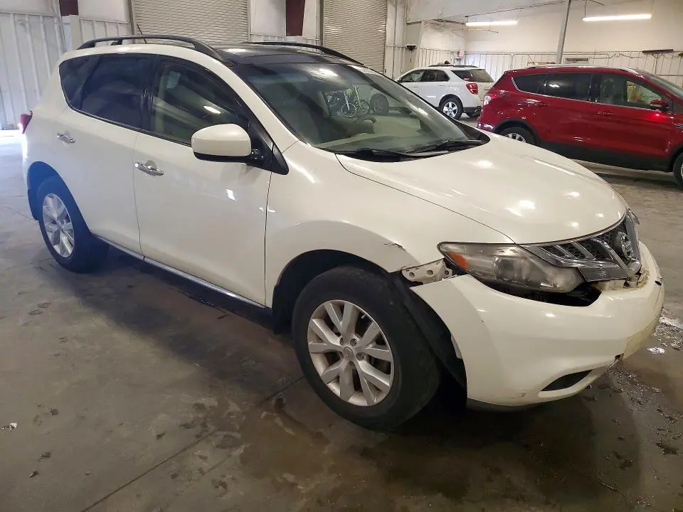 2013 NISSAN MURANO S  