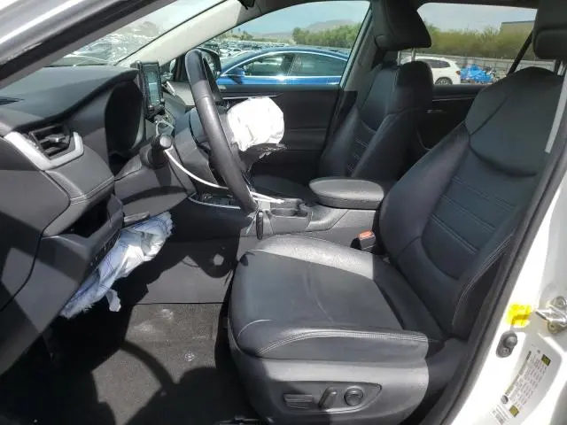 2020 TOYOTA RAV4 XLE PREMIUM  