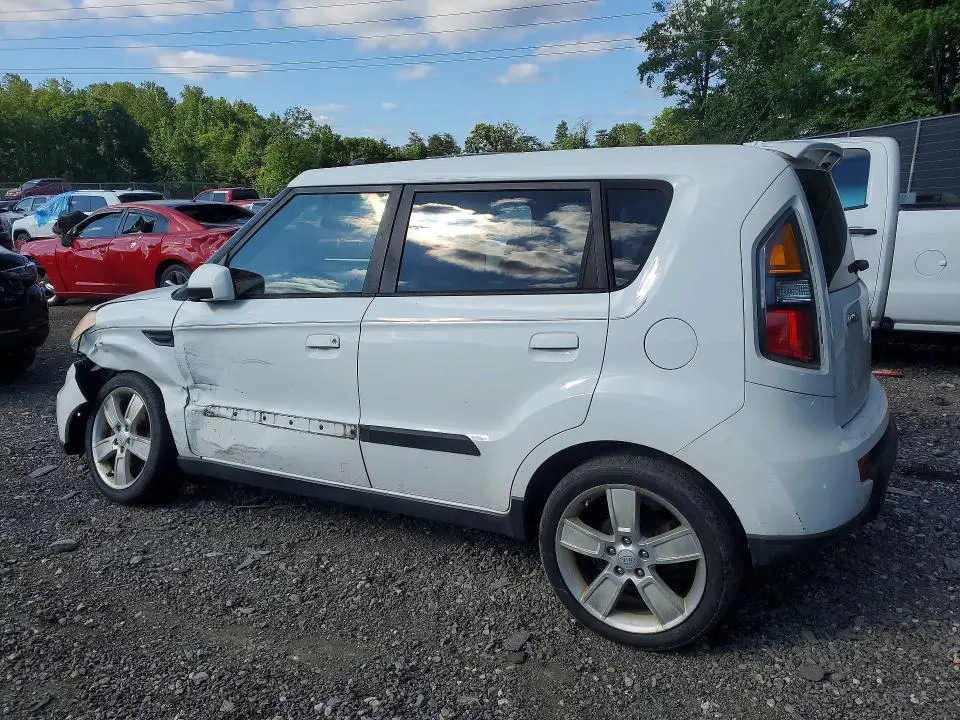 2010 KIA SOUL +  