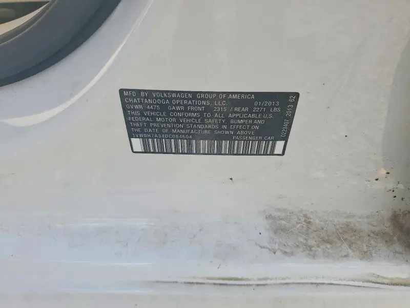 2013 VOLKSWAGEN PASSAT SE  