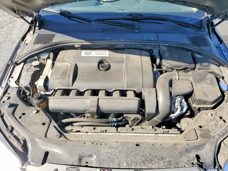 2014 VOLVO XC70 3.2  