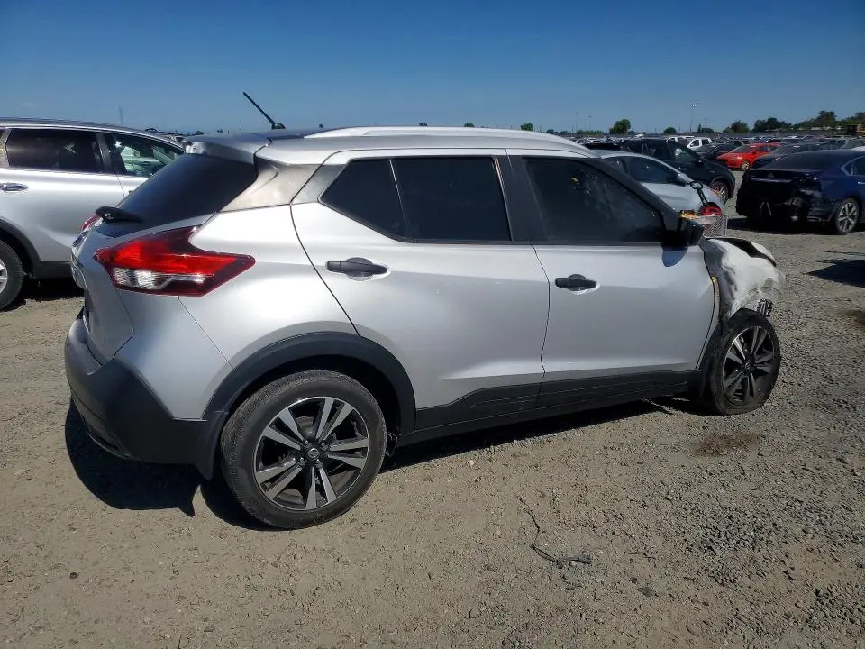 2019 NISSAN KICKS S  